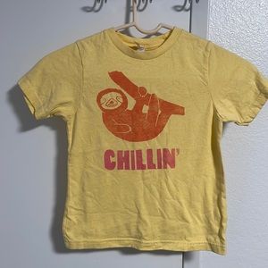 Sloth chillin tee